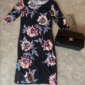 Floral dress Dahlia size S midi stretchy Excellent condition